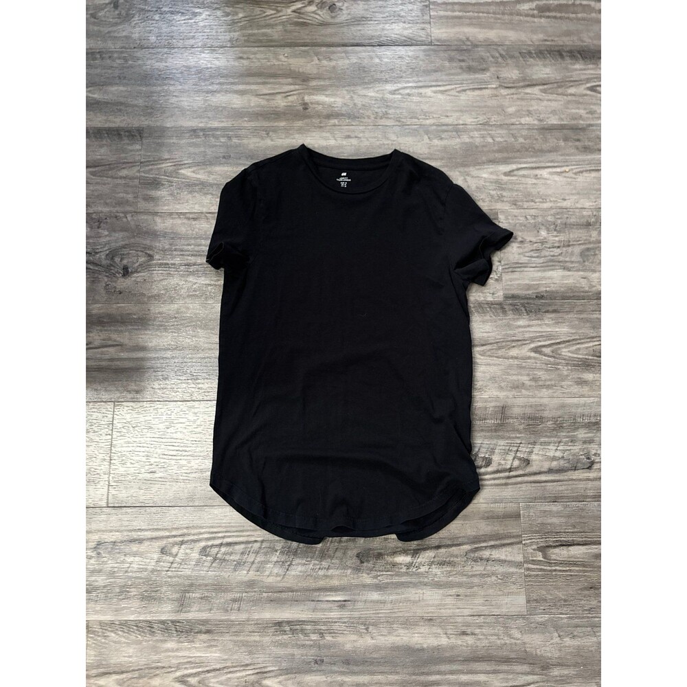 H&M men’s long fit, black T-shirt, size medium
